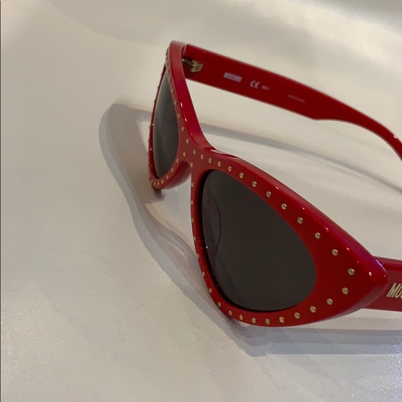 New Women’s Moschino Sunglasses - Picture 6 of 11